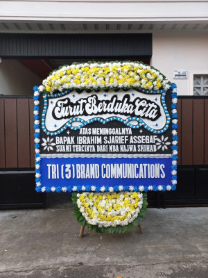 Papan Bunga Duka di Pasir Penyu